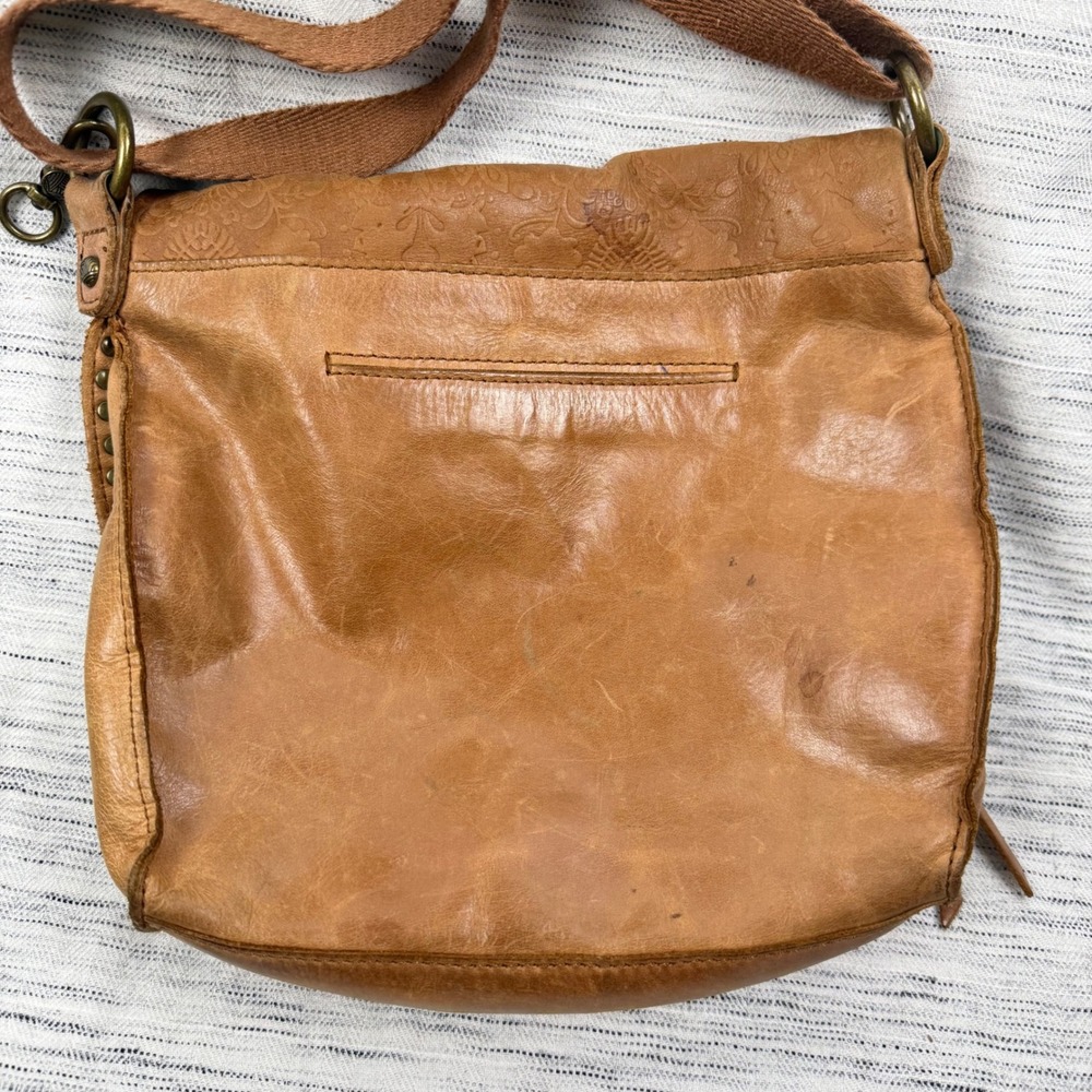The Sak Silverlake Tan Leather Embossed Foldover Crossbody Bag Boho Western - Picture 10 of 14